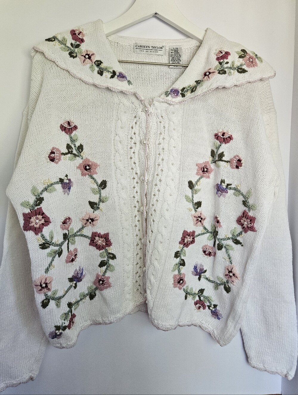 Vintage Carolyn Taylor Floral Cardigan Sweater Grannycore Cottagecore Embroidery